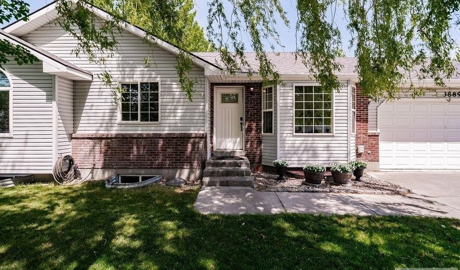 3889 Taylorview Ln, Ammon, ID 83406 - 7 Beds, 3 Bath