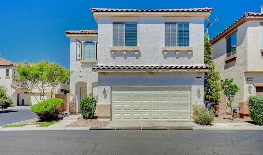 684 Sumatra Pl, Henderson, NV 89011 - 4 Beds, 3 Bath