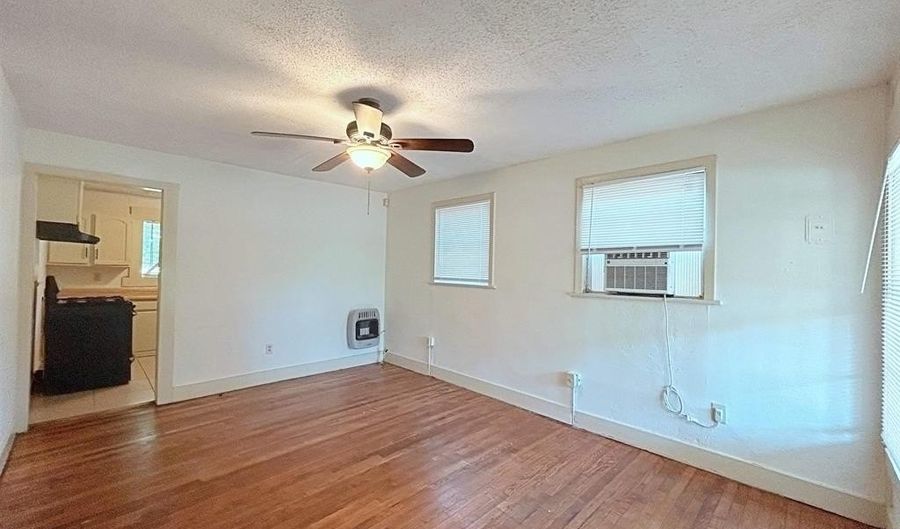 4767 Bawell St, Baton Rouge, LA 70808 - 2 Beds, 1 Bath