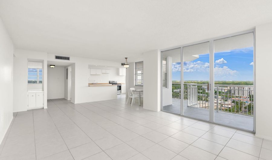 18011 Biscayne Blvd 1704-1, Aventura, FL 33160 - 2 Beds, 2 Bath
