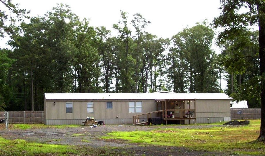 144 LR 41, Ashdown, AR 71822 - 2 Beds, 2 Bath