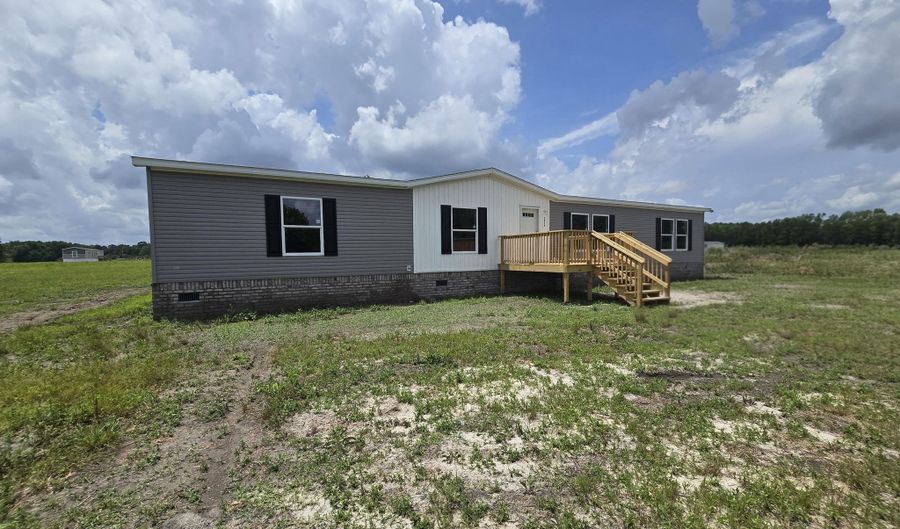 2276 Manville Saint Charles Rd, Bishopville, SC 29010 - 4 Beds, 3 Bath