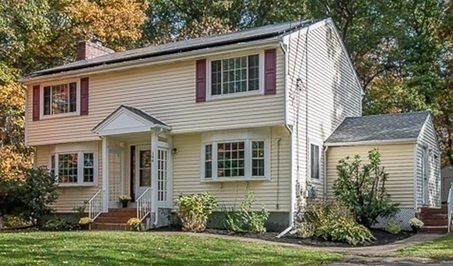 194 Paine St, Bellingham, MA 02019 - 4 Beds, 3 Bath