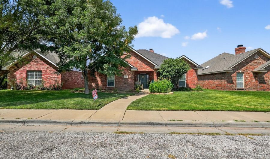 5816 NOTRE DAME Dr, Amarillo, TX 79109 - 3 Beds, 2 Bath