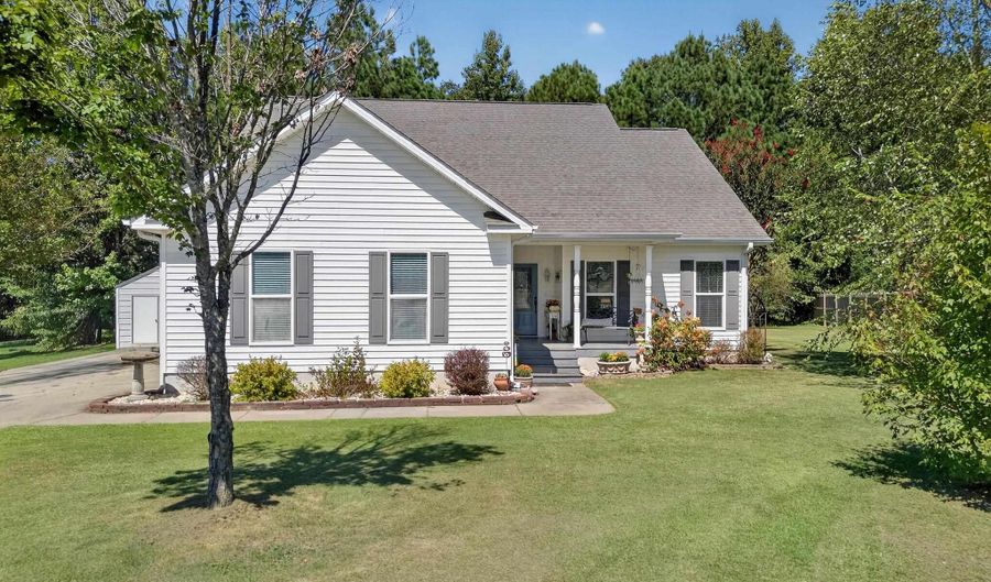 120 Shaw St, Albertville, AL 35950 - 3 Beds, 2 Bath