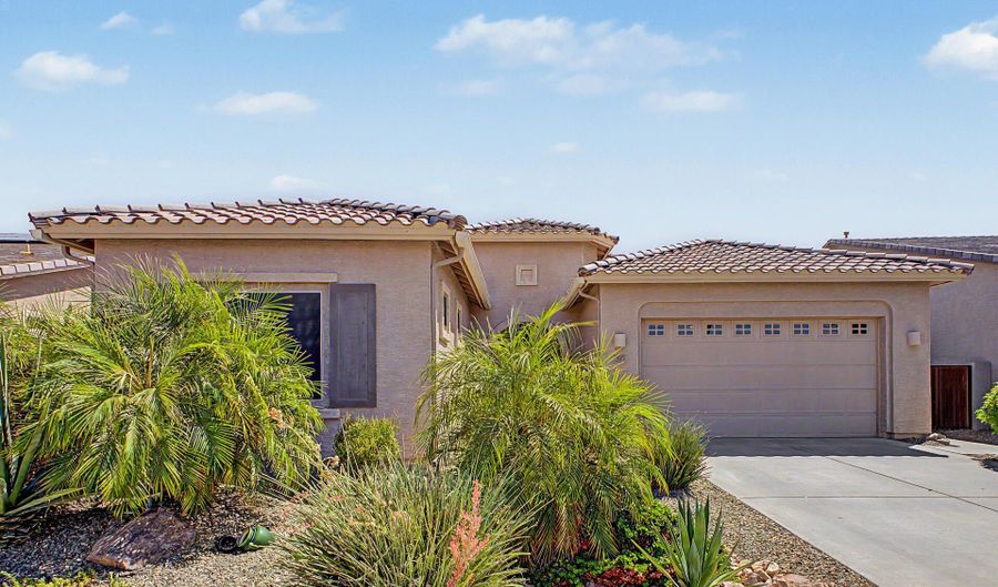 395 S 197TH Dr, Buckeye, AZ 85326 - 3 Beds, 3 Bath