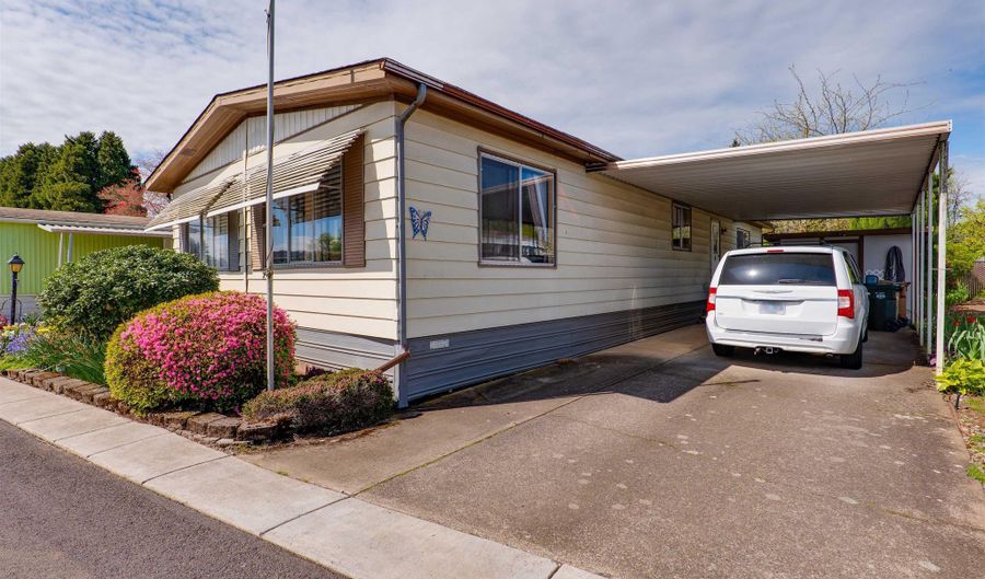 1225 W 10th # 44 Ave 44, Junction City, OR 97448 - 2 Beds, 2 Bath