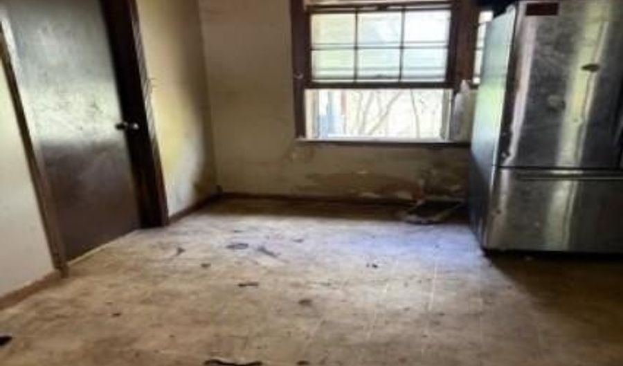 15875 Dupree Dr, Athens, AL 35614 - 3 Beds, 2 Bath