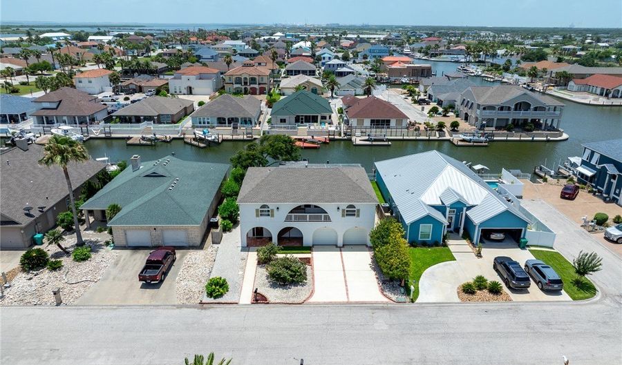 109 Tarpon Ct, Aransas Pass, TX 78336 - 4 Beds, 4 Bath