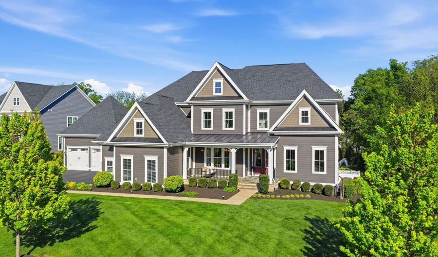 23518 LOVAGE Ct, Aldie, VA 20105 - 6 Beds, 7 Bath