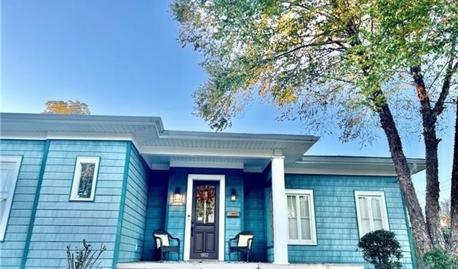 1802 ALBERT St, Alexandria, LA 71301 - 3 Beds, 4 Bath