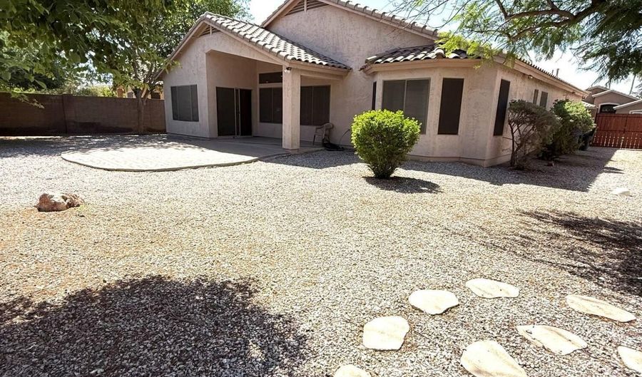 374 W ORIOLE Way, Chandler, AZ 85286 - 3 Beds, 2 Bath