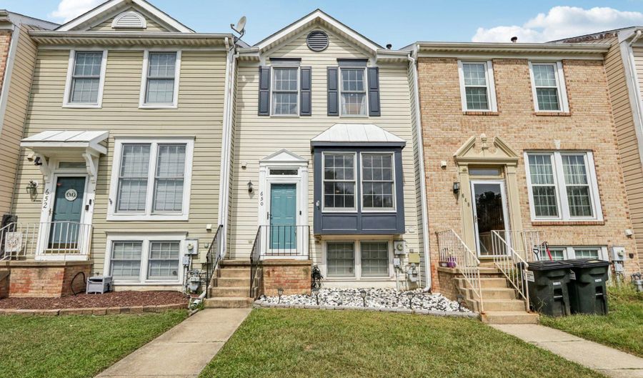 650 CORSICA Ave, Bear, DE 19701 - 2 Beds, 3 Bath