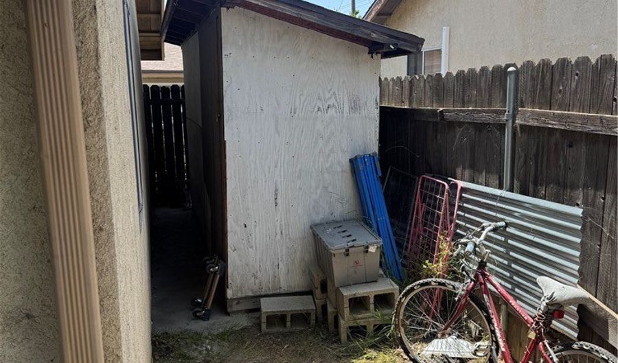 14222 Filmore, Arleta, CA 91331 - 3 Beds, 2 Bath