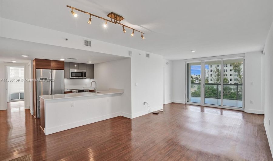 9261 E Bay Harbor Dr 506, Bay Harbor Islands, FL 33154 - 3 Beds, 2 Bath