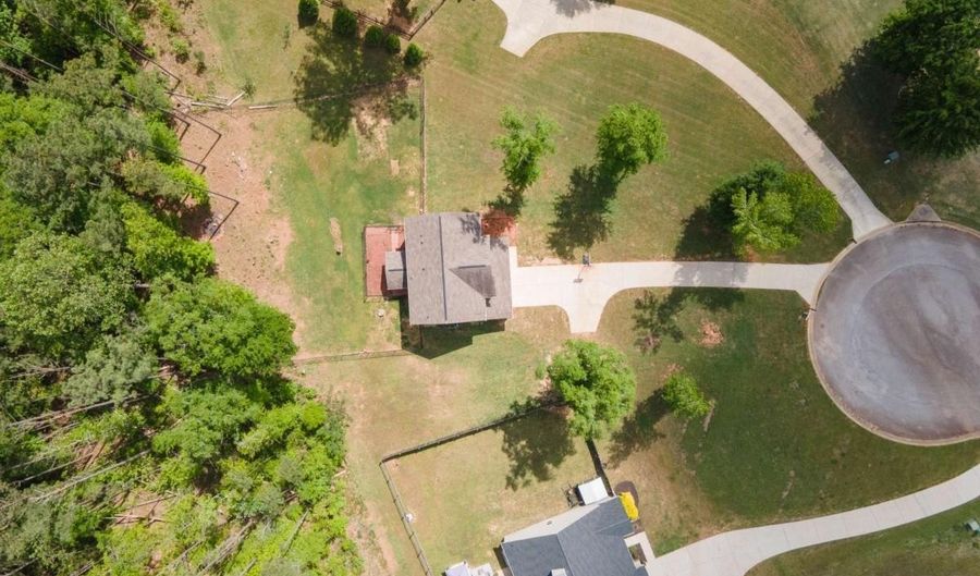 157 Amhurst, West Point, GA 31833 - 4 Beds, 3 Bath