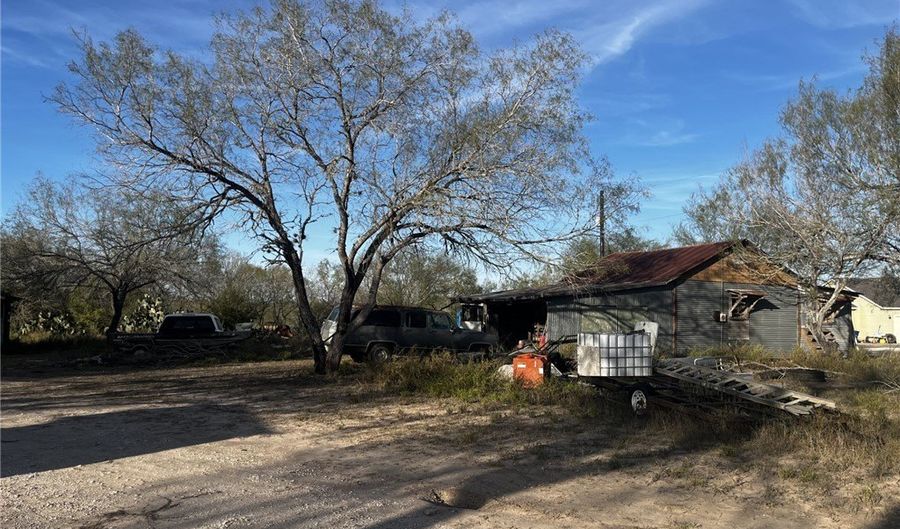 999 Fm 3087, Alice, TX 78332 - 4 Beds, 2 Bath