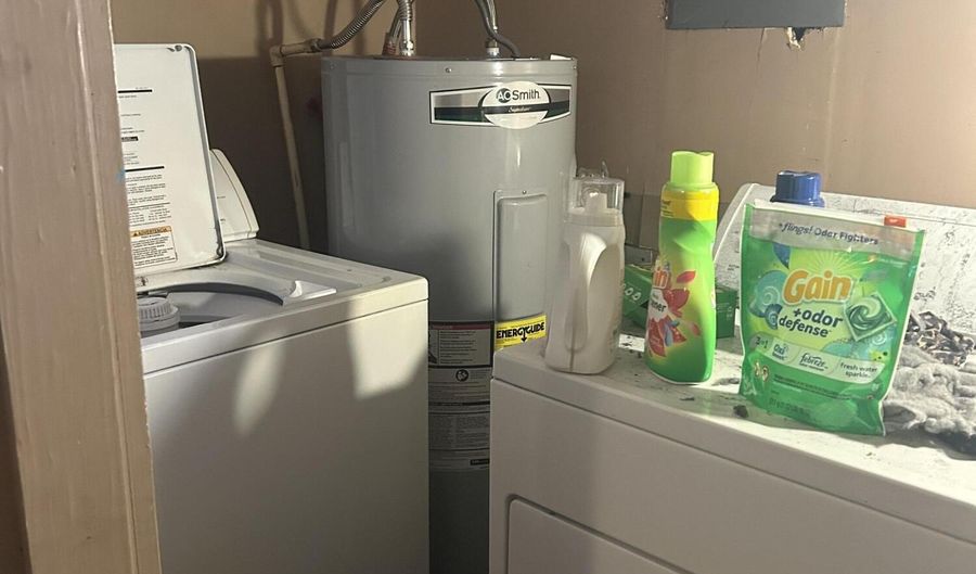 235 N Commerce St, Ackerman, MS 39735 - 3 Beds, 1 Bath