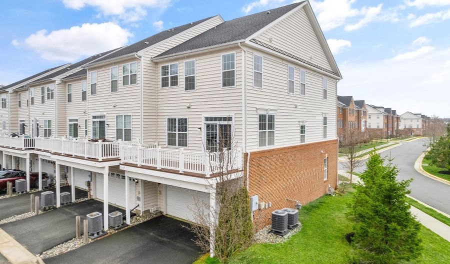 42988 ATOKA MANOR Ter, Ashburn, VA 20148 - 4 Beds, 4 Bath