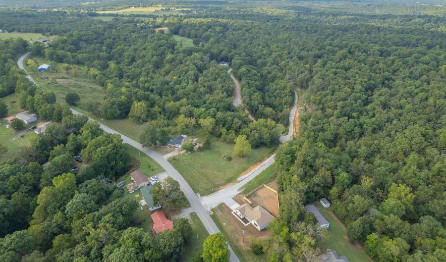 17 Builders Ln, Anderson, MO 64831 - 3 Beds, 2 Bath