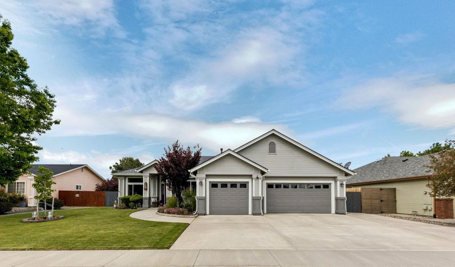 764 Raab Ct, Gardnerville, NV 89460 - 3 Beds, 2 Bath