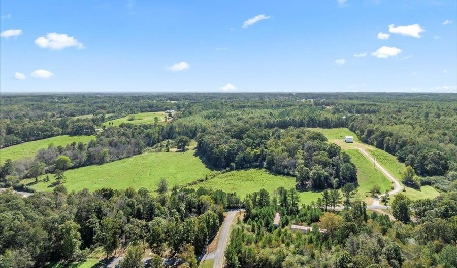 2403 Hog Jaw Rd, Arab, AL 35016 - 1 Beds, 1 Bath