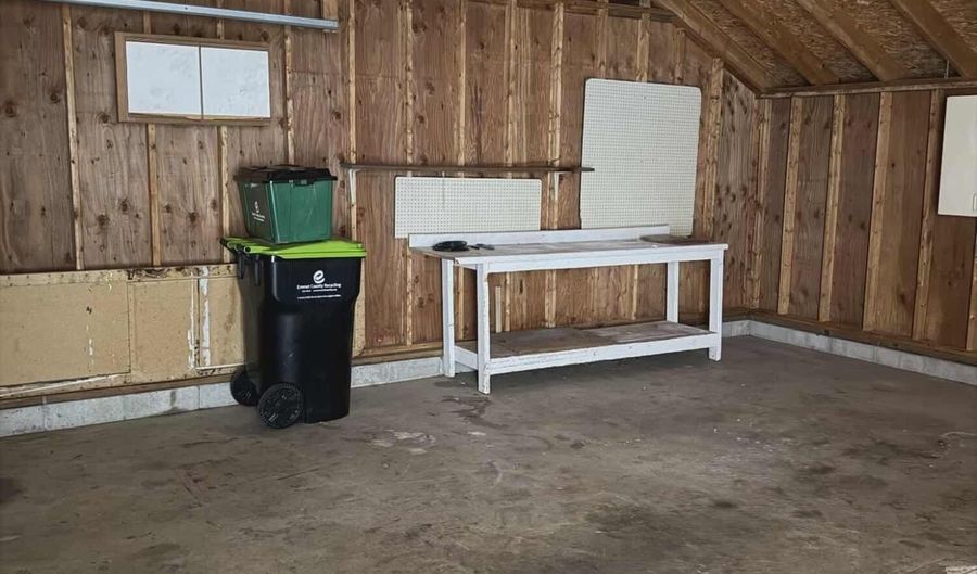 7084 Center St, Alanson, MI 49706 - 2 Beds, 2 Bath