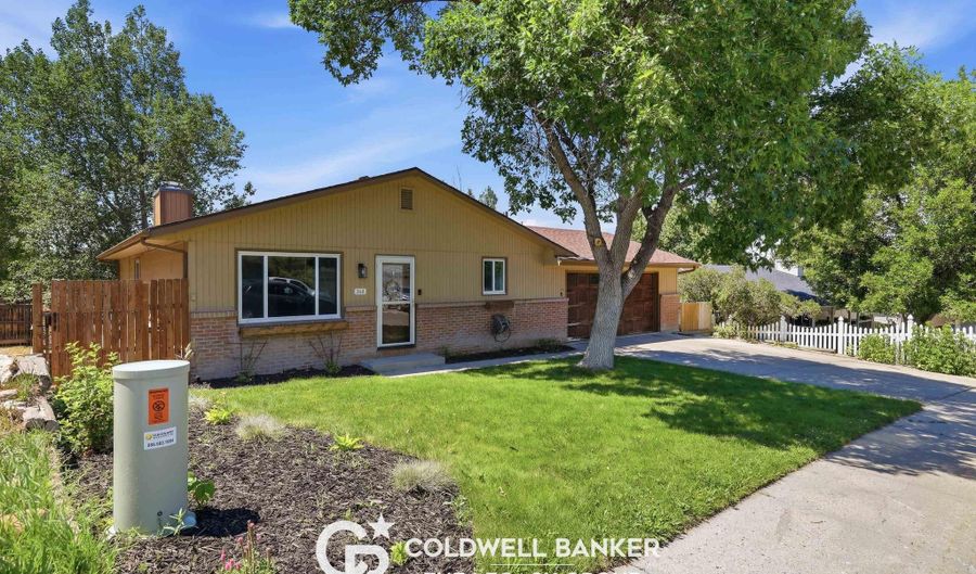 368 Indian Paintbrush St, Casper, WY 82604 - 4 Beds, 3 Bath