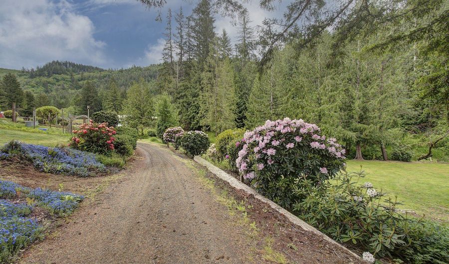 20703 NE BASKET FLAT Rd, Battle Ground, WA 98604 - 3 Beds, 3 Bath