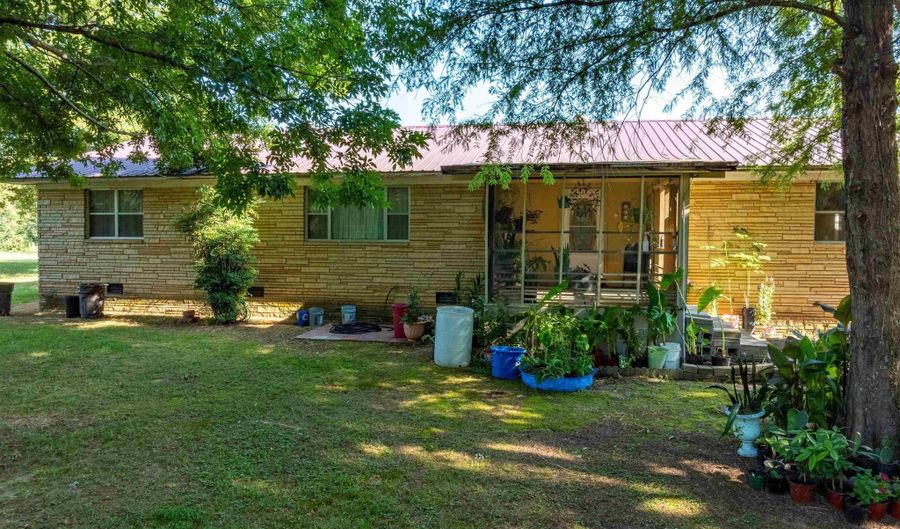 55 Hall Dr, Batesville, AR 72501 - 1 Beds, 2 Bath