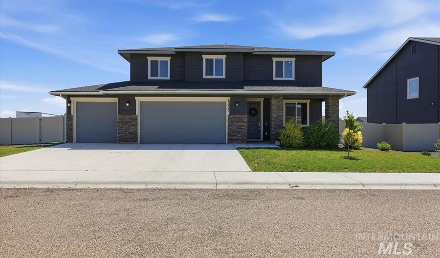 15208 Hanks Way, Caldwell, ID 83607 - 4 Beds, 3 Bath