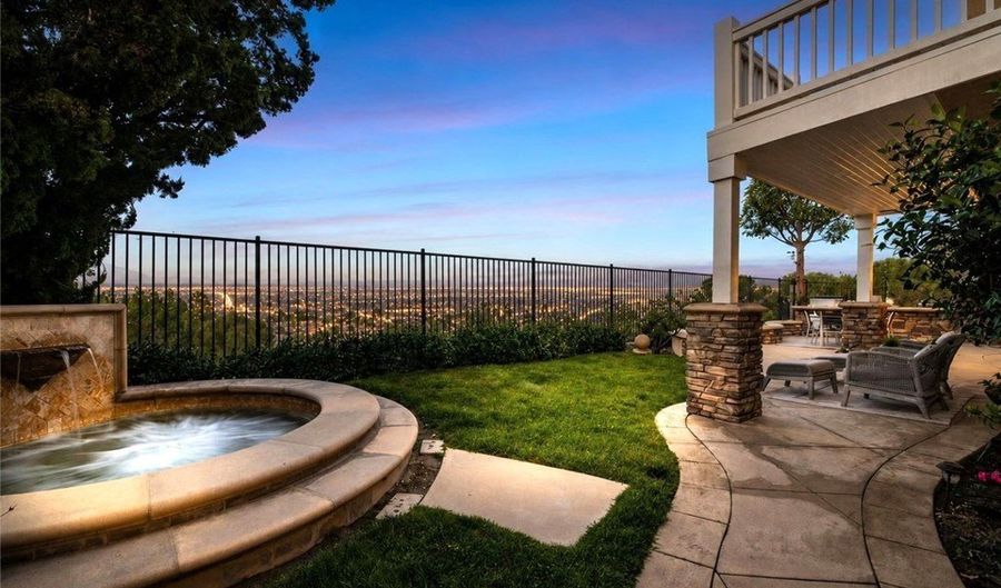 30 Groveside Dr, Aliso Viejo, CA 92656 - 5 Beds, 3 Bath