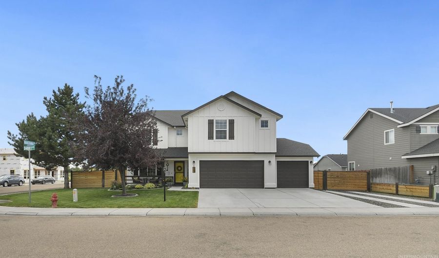 612 Danby Ave, Caldwell, ID 83605 - 4 Beds, 3 Bath