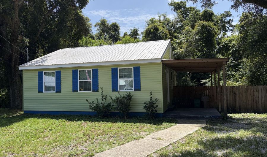 340 Stone Cir, Biloxi, MS 39531 - 2 Beds, 1 Bath