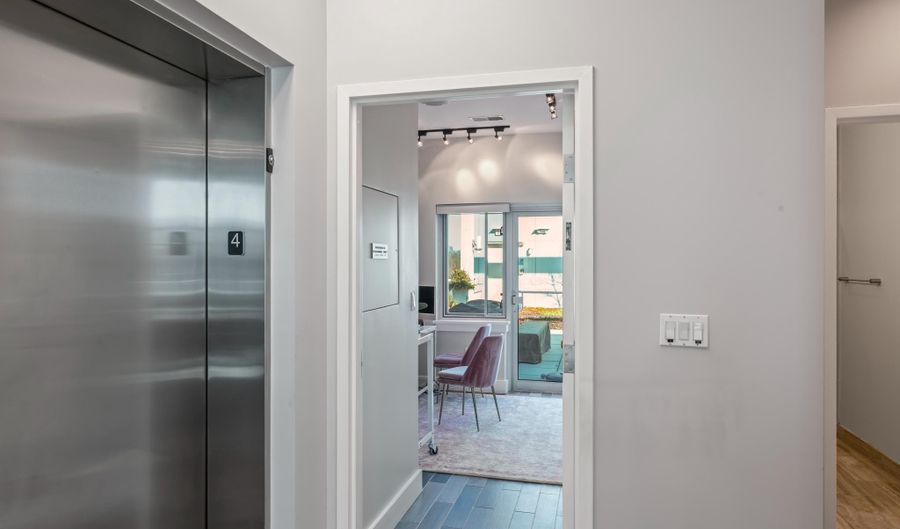 7809 WOODMONT Ave Ph, Bethesda, MD 20814 - 2 Beds, 1 Bath