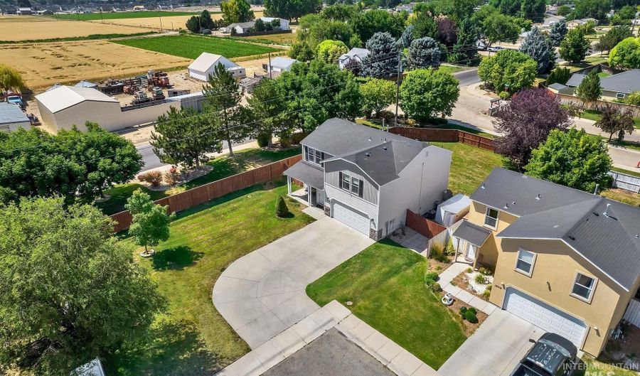 12986 Adelaide St, Caldwell, ID 83607 - 4 Beds, 3 Bath