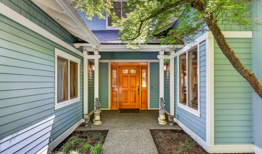 602 Ashland St, Ashland, OR 97520 - 3 Beds, 3 Bath