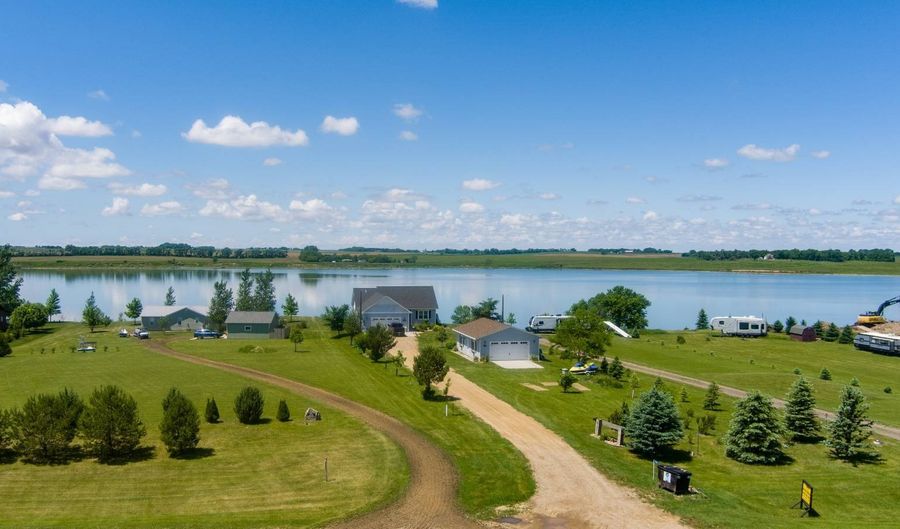 19841 Hoffman Ave, Arlington, SD 57212 - 3 Beds, 3 Bath