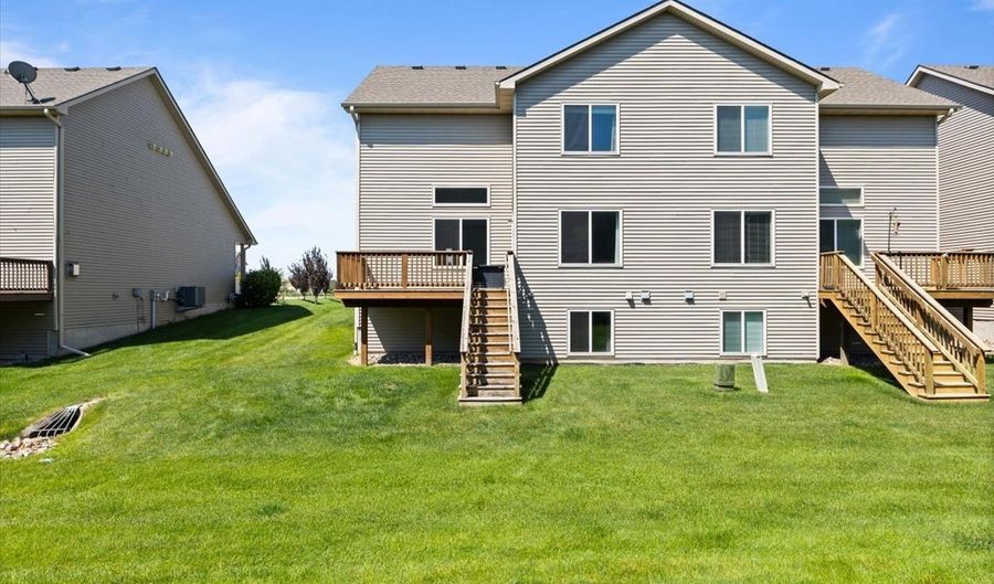 2231 NW Chapel Ln, Ankeny, IA 50023 - 4 Beds, 4 Bath