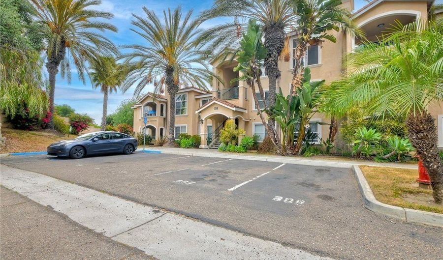 150 N River Cir 306, Oceanside, CA 92057 - 3 Beds, 2 Bath