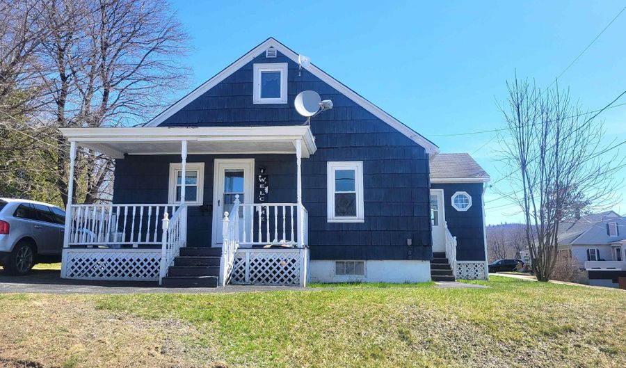 157 Ruby St, Berlin, NH 03570 - 3 Beds, 1 Bath
