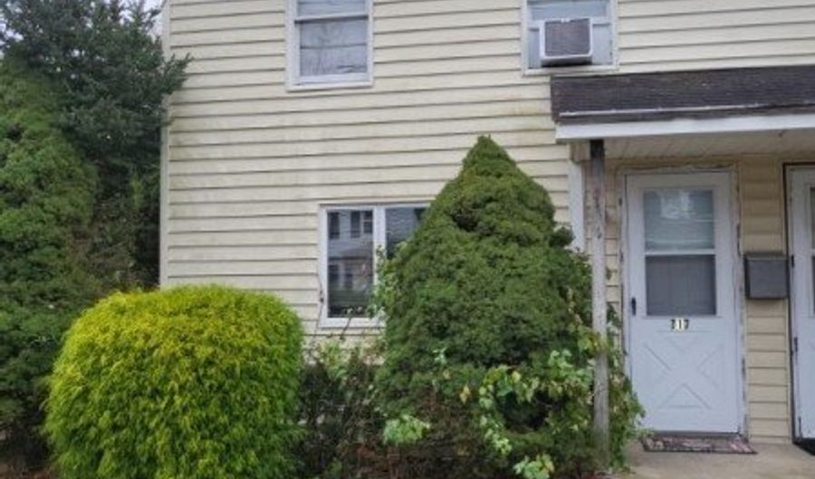 715 E Central Ave, Alpha, NJ 08865 - 1 Beds, 1 Bath