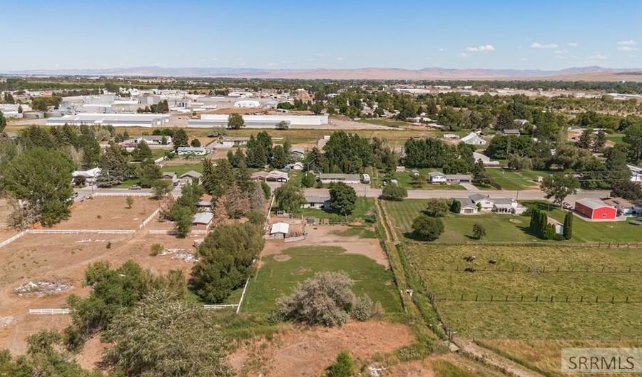 14 N 470 W, Blackfoot, ID 83221 - 4 Beds, 2 Bath
