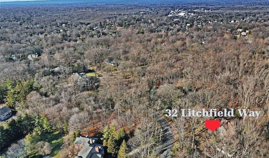 32 Litchfield Way, Alpine, NJ 07620 - 4 Beds, 3 Bath