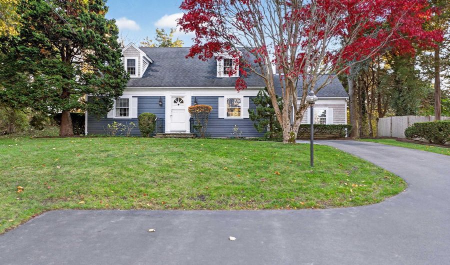 79 Bayberry Ln, Barnstable, MA 02630 - 4 Beds, 3 Bath