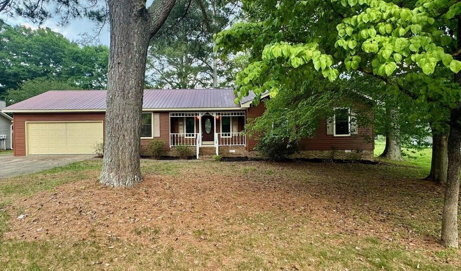 509 Honeysuckle Ln, Albertville, AL 35950 - 3 Beds, 2 Bath