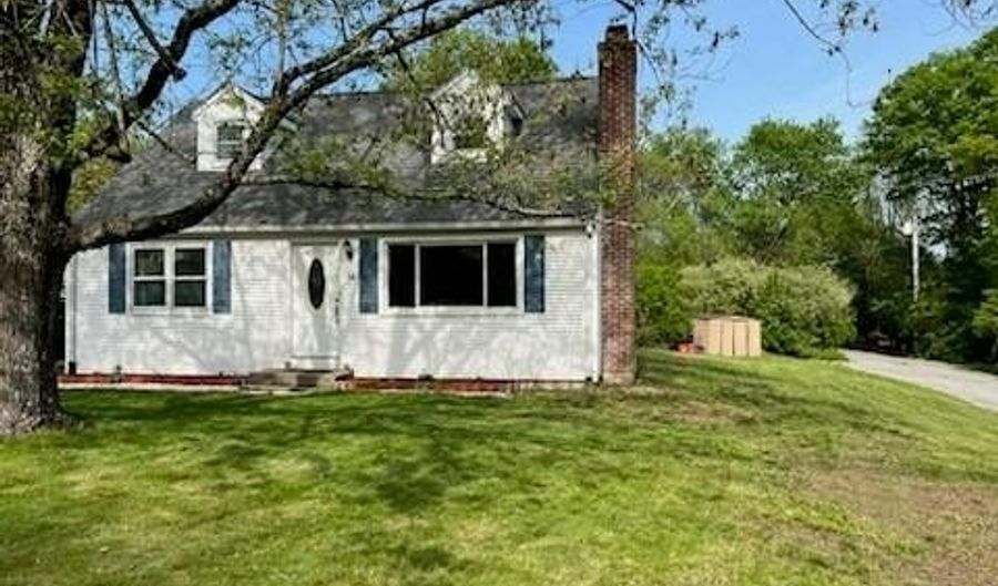 68 North Rd, Burrillville, RI 02859 - 3 Beds, 1 Bath