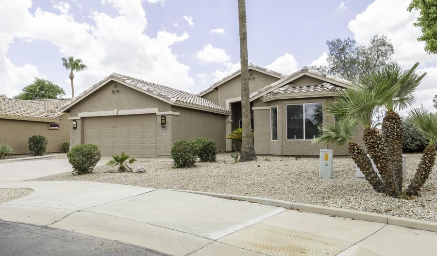255 N SAN JUAN Trl, Casa Grande, AZ 85194 - 3 Beds, 2 Bath