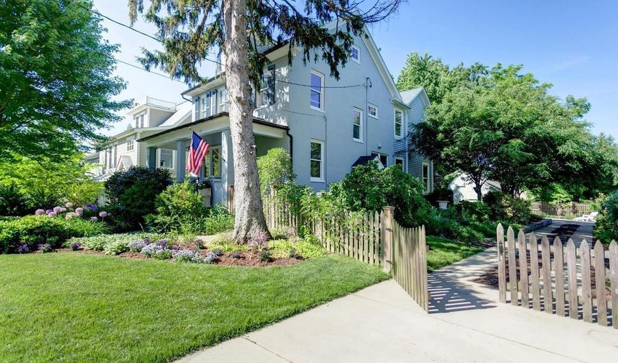 137 MONTICELLO Ave, Annapolis, MD 21401 - 5 Beds, 3 Bath