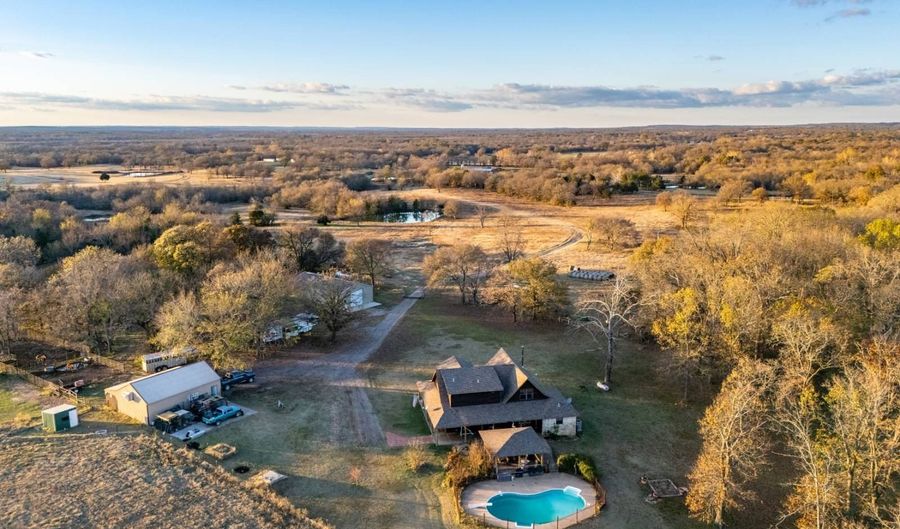 8667 W Hardwood Rd, Atoka, OK 74525 - 4 Beds, 2 Bath